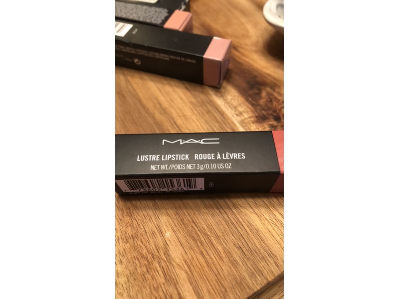 M.A.C. Lustre Lipstick Patisserie