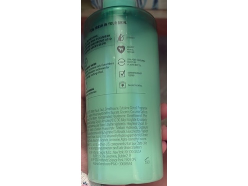 Pink Refreshing Body Lotion, Cucumber Water, 14 fl oz/414 mL