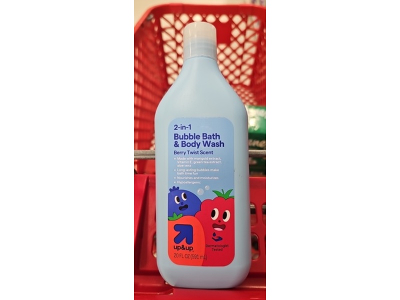 Up&Up 2-In-1 Bubble Bath & Body Wash, Berry Twist Scent, 20 fl oz/591 mL