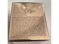 Estee Lauder Re-Nutriv Ultimate Diamond Age Reversal Eye Cream, 0.5 oz/15 mL - Image 4