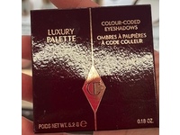 Charlotte Tilbury Luxury Eyeshadow Palette, The Uptown Girl, 18 fl oz/5.2 g - thumbnail 2