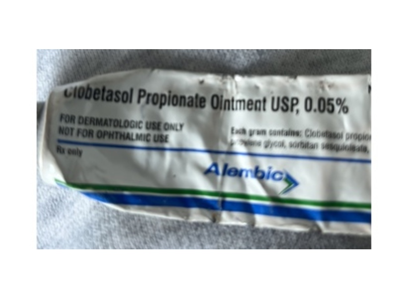 Clobetasol Propionate Ointment 0.05%, 15 g, Alembic (Rx)