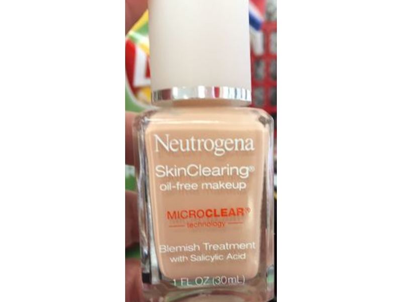 Neutrogena Skin Clearing Liquid Makeup, Natural Ivory 20, 1 fl oz/30 mL