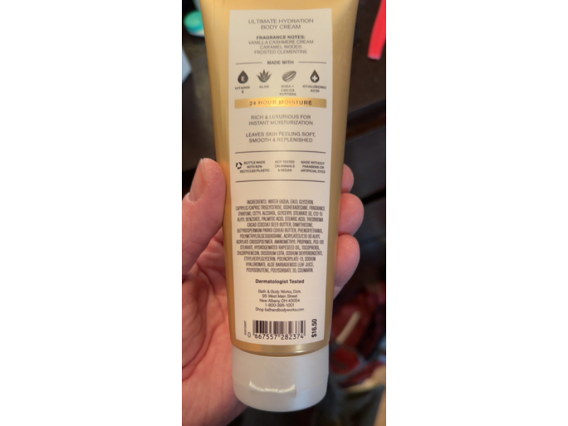 Bath & Body Works Snowflakes & Cashmere Ultimate Hydration Body Cream, Shea Butter + Hyaluronic Acid, 8 oz/226 g