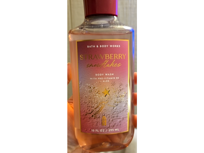 Bath & Body Works Body Wash, Strawberry Snowflakes, Pro - Vitamin B5 & Aloe, 10 fl oz/295 mL