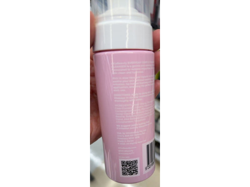 MCoBeauty Everyday Gentle Foaming Cleanser, 5.07 fl oz/150 mL