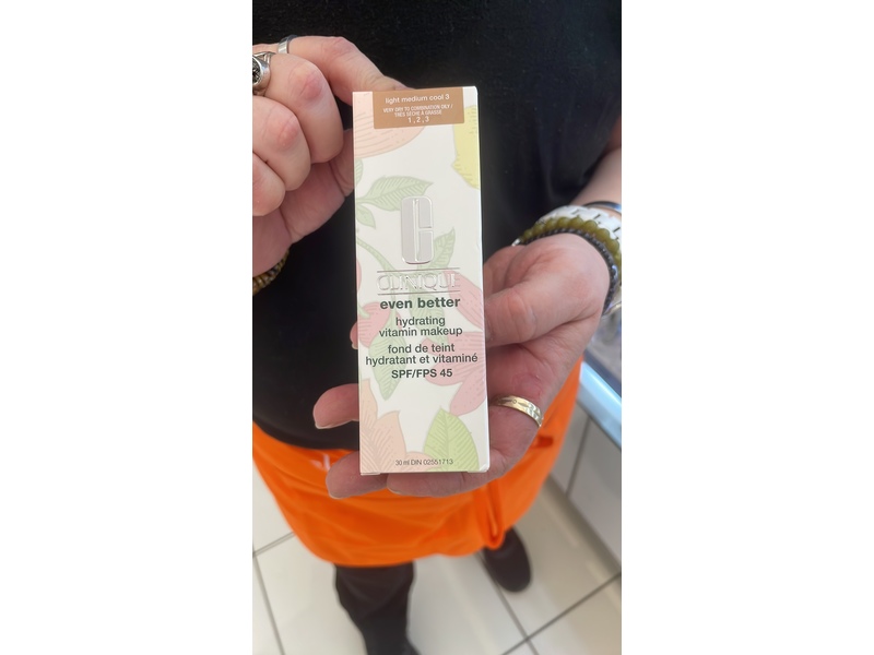 Clinique Even Better Clinical Vitamin Makeup, SPF 45, Light Medium Cool 3, 1 fl oz/30 mL