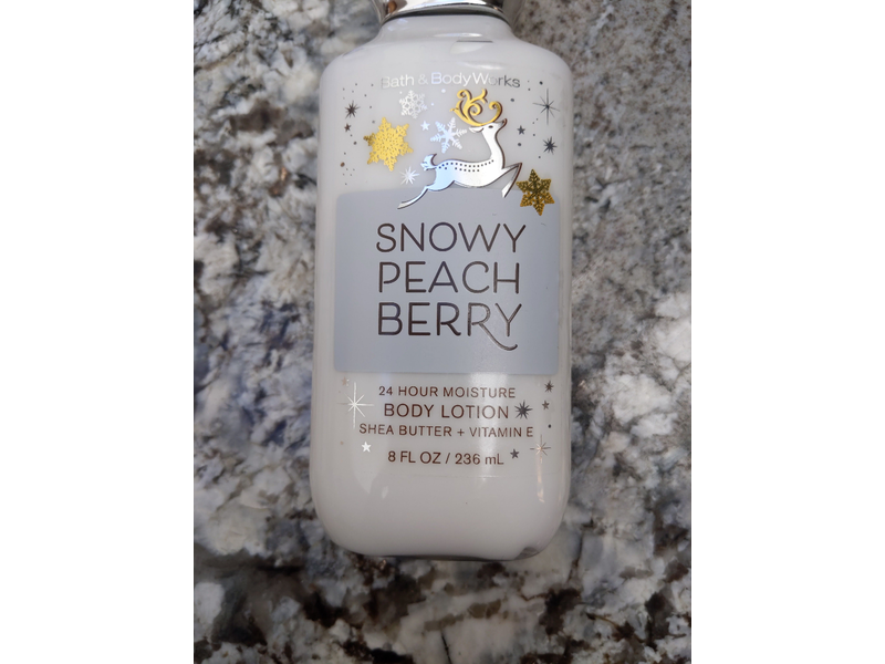 Bath & Body Works Snowy Peach Berry Lotion Reindeer Label Winter 2020