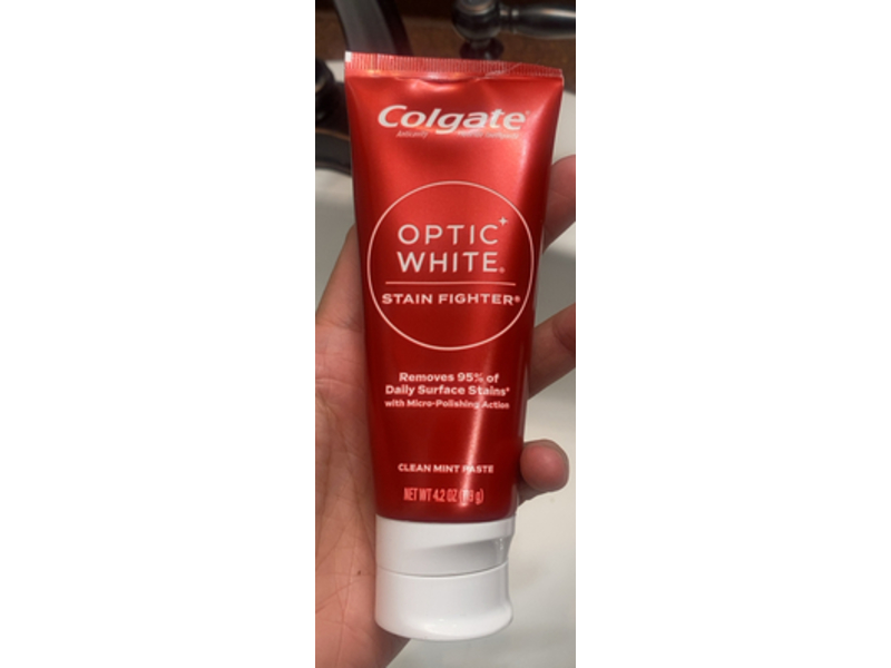 Colgate Optic White Stain Fighter Toothpaste, Clean Mint, 4.2 oz/119 g, 2 Count