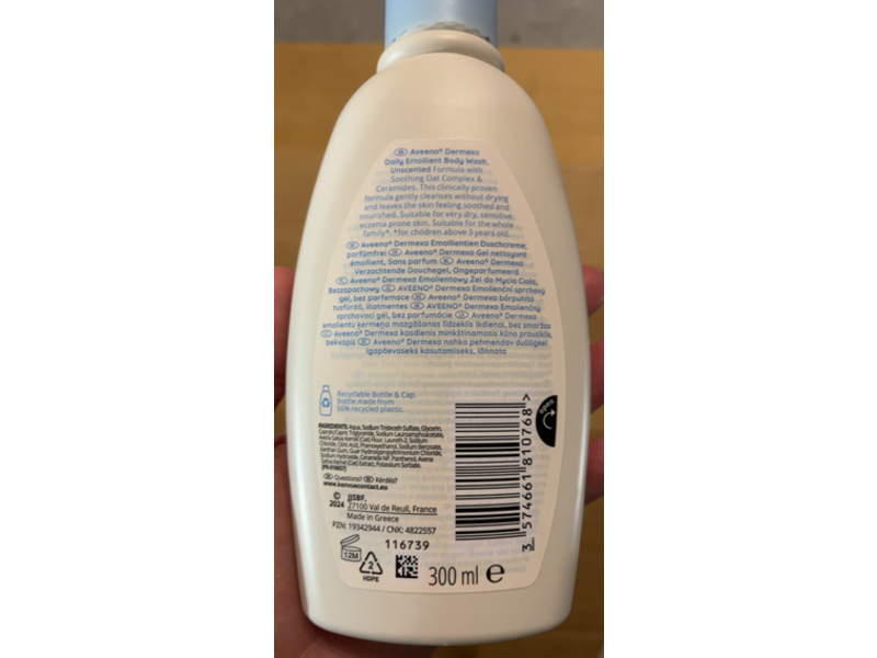 Aveeno Daily Emollient Body Wash, 300 mL