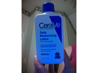 CeraVe Daily Moisturizing Lotion for Normal to Dry Skin, 8 fl oz - thumbnail 2