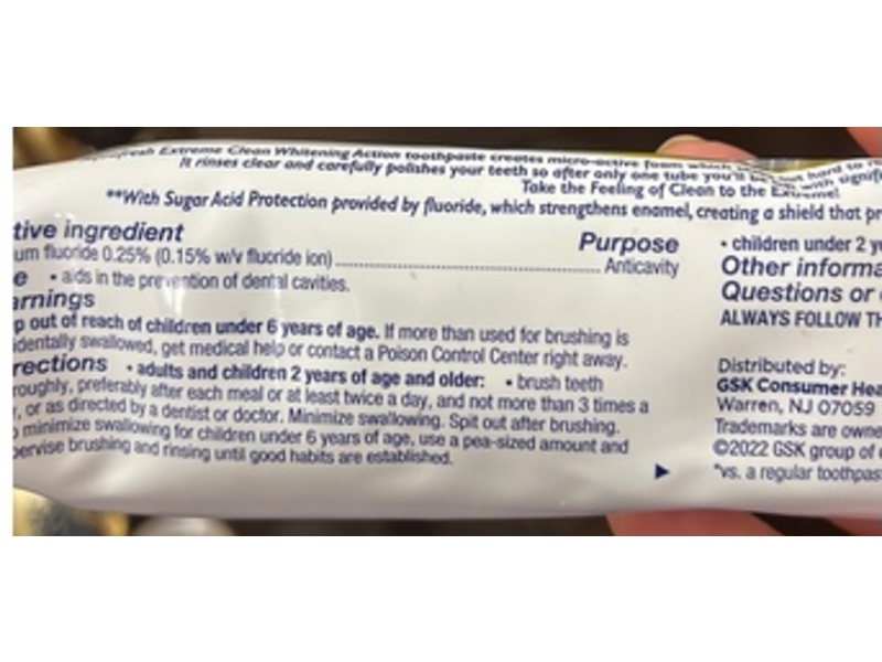 Aquafresh Fluoride Toothpaste, Mint Blast, 5.6 fl oz/158.8 g