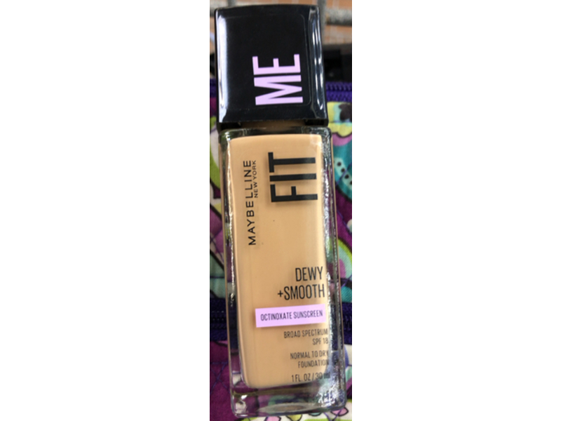 Maybelline Fit Me Dewy + Smooth Foundation, Natural Beige, SPF 18, 1 fl oz/30 mL