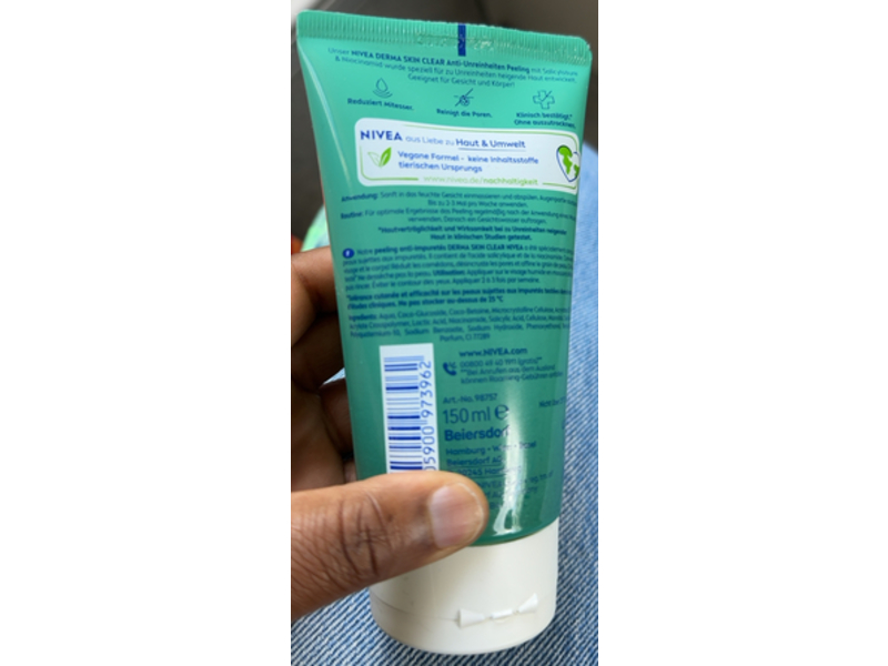 Nivea Derma Skin Clear Anti-Unreinheiten Peeling, Salicylsaure & Niacinamide, 150 mL