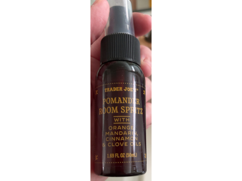 Trader Joe's Pomander Room Spritz, Orange Mandarin, Cinnamon & Clove Oils, 1.69 fl oz/50 mL