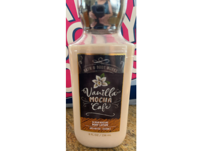 Bath & Body Works Vanilla Mocha Cafe Body Lotion, Shea Butter + Vitamin E, 8 fl oz/236 mL