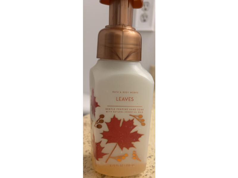 Bath & Body Works Gentle Foaming Hand Soap, Leaves, 8.75 fl oz/259 mL
