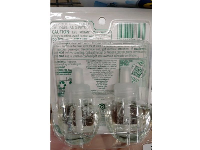 Air Wick Scented Oils 0+2 Fresh Pine & Juniper, 1.34 fl oz/40 mL, 2 Count