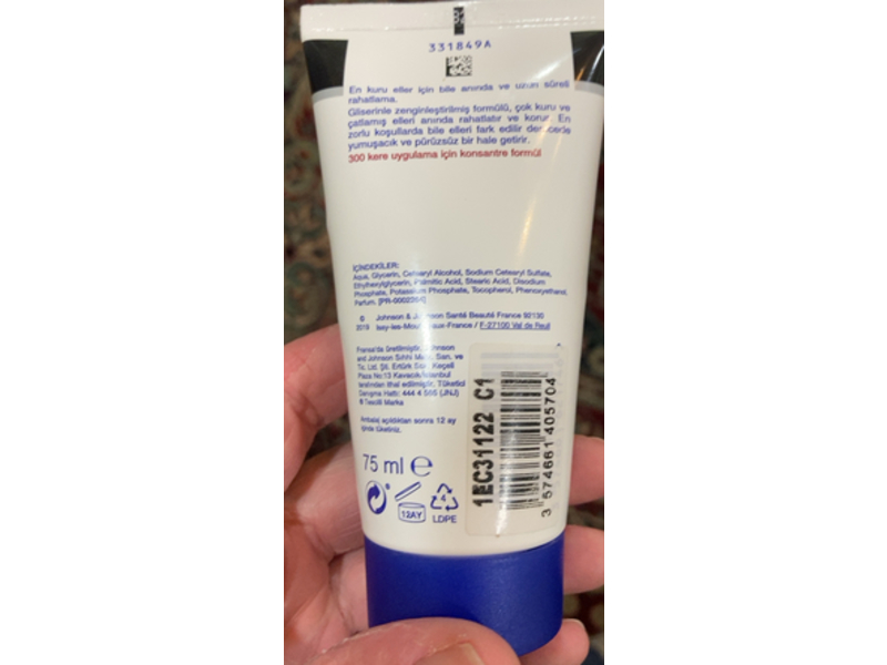 Neutrogena Perfumed Hand Cream, 75 mL