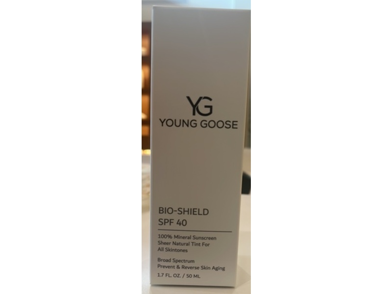 Young Goose Bio-Shield Mineral Sunscreen, SPF 40, 1.7 fl oz/50 mL