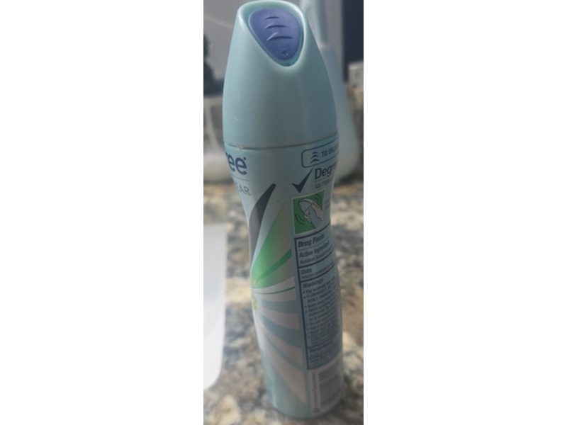 Degree Ultraclear Black + White Antiperspirant Deodorant Dry Spray, Pure Aloe Scent, 3.8 oz/107 g, Pack Of 4
