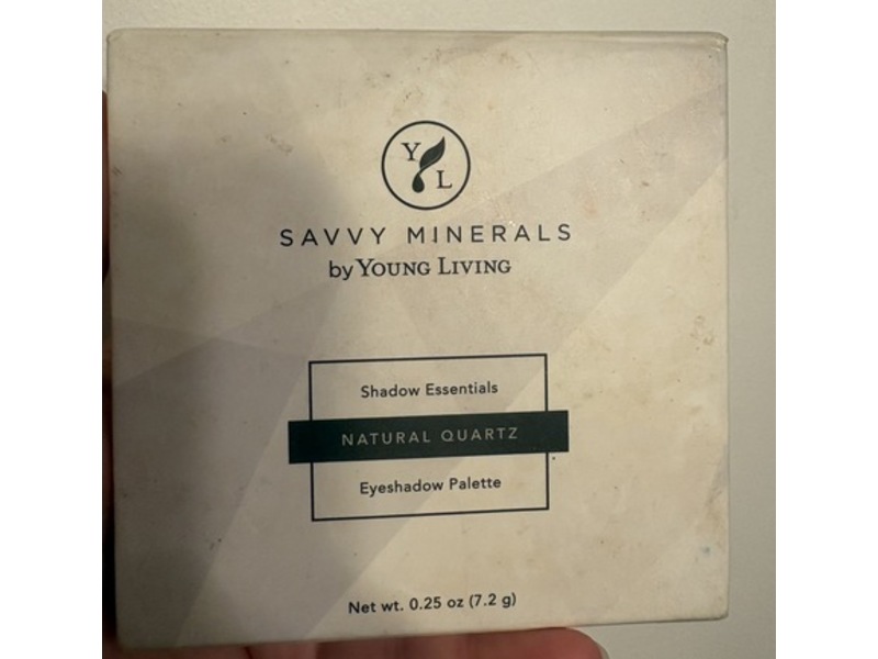 Young Living Savvy Minerals Shadow Essentials Eyeshadow Palette, Natural Quartz, 0.25 oz/7.2 g