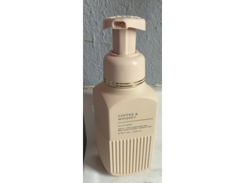 Bath & Body Works White Bran Gentle & Clean Foaming Hand Soap, Coffee & Whisky, 8.75 fl oz/259 mL, Pack Of 2