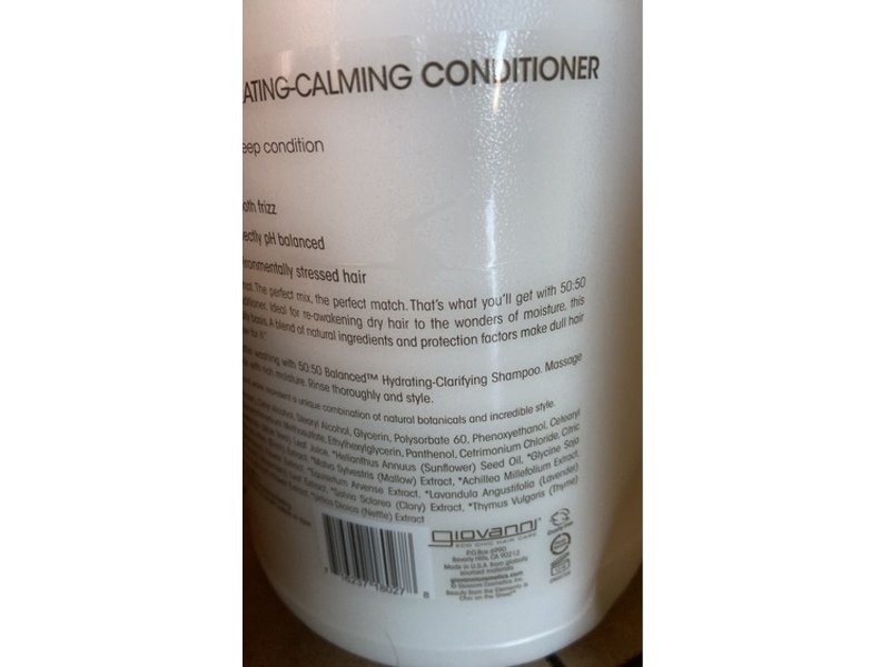 Giovanni 50:50 Balanced Hydrating-Calming Conditioner, 128 oz/3785 mL