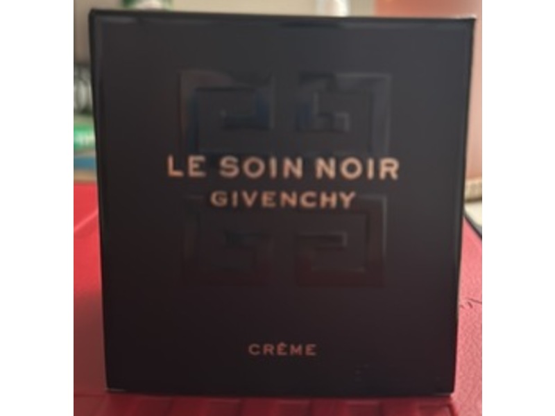 Givenchy Le Soin Noir Moisturizer Cream, 1.7 fl oz/50 mL