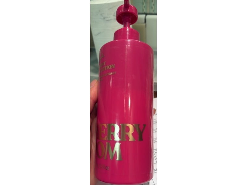 Victoria's Secret Pink Radiant Body Lotion, Merry Pom, 12 fl oz/355 mL
