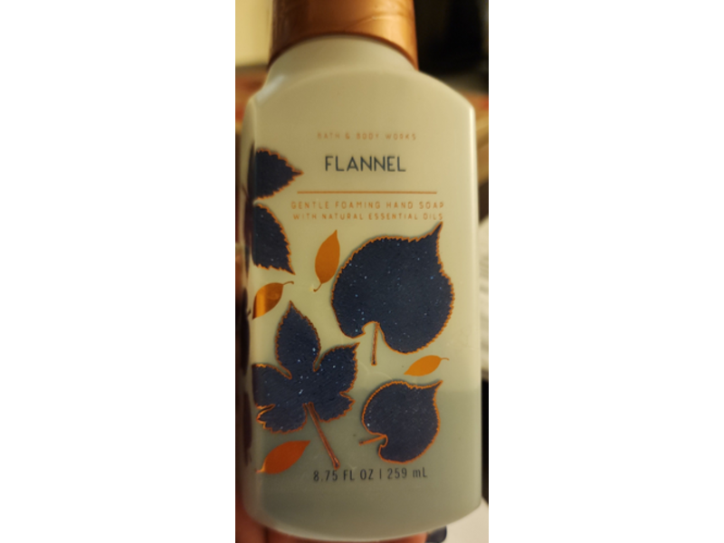 Bath & Body Works Gentle Foaming Hand Soap, Flannel, 8.75 fl oz/259 mL