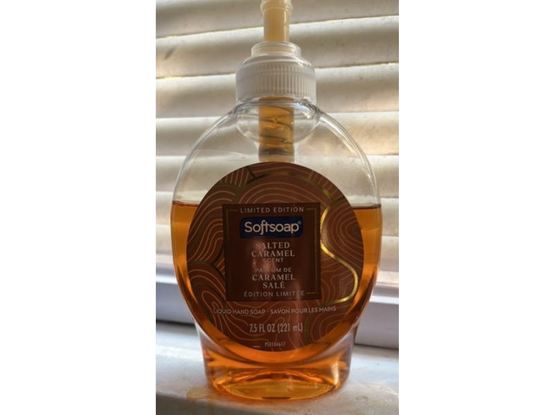 Softsoap Liquid Hand Soap, Salted Caramel Scent, 7.5 fl oz/221 mL