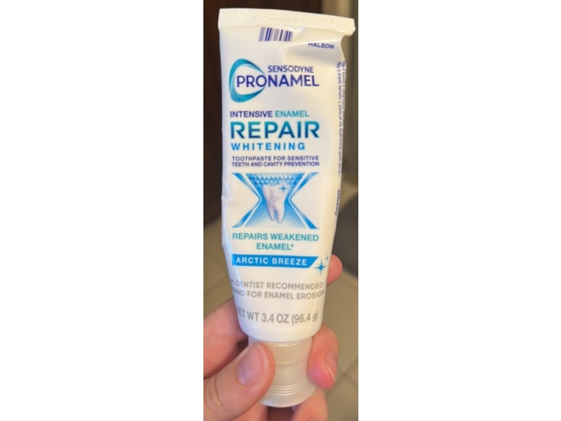 Sensodyne Pronamel Intensive Enamel Repair Whitening Toothpaste, Arctic Breeze, 3.4 oz/96.4 g, 4 Pack