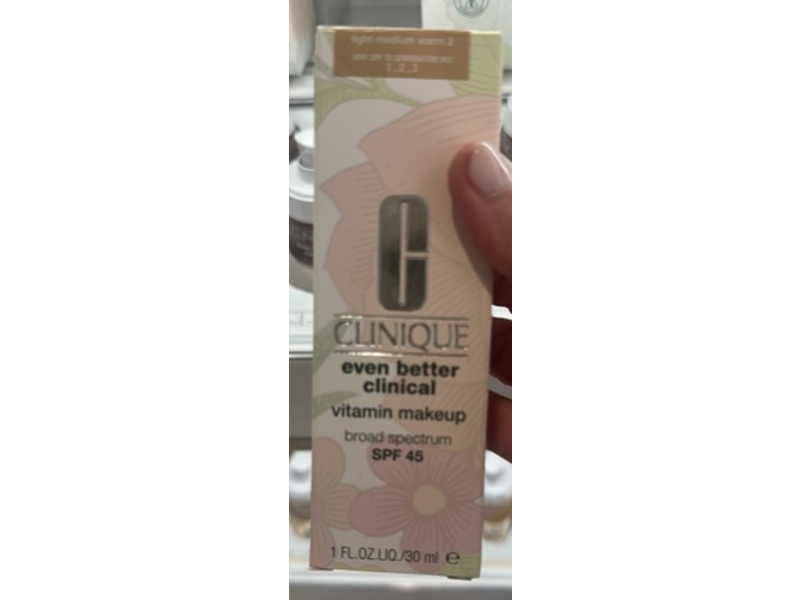 Clinique Even Better Clinical Vitamin Makeup Foundation, SPF 45, Light Medium Warm 2, 1 fl oz/30 mL