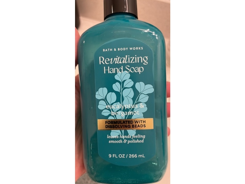 Bath & Body Works Revitalizing Hand Soap, Eucalyptus & Bergamot, 9 fl oz/266 mL