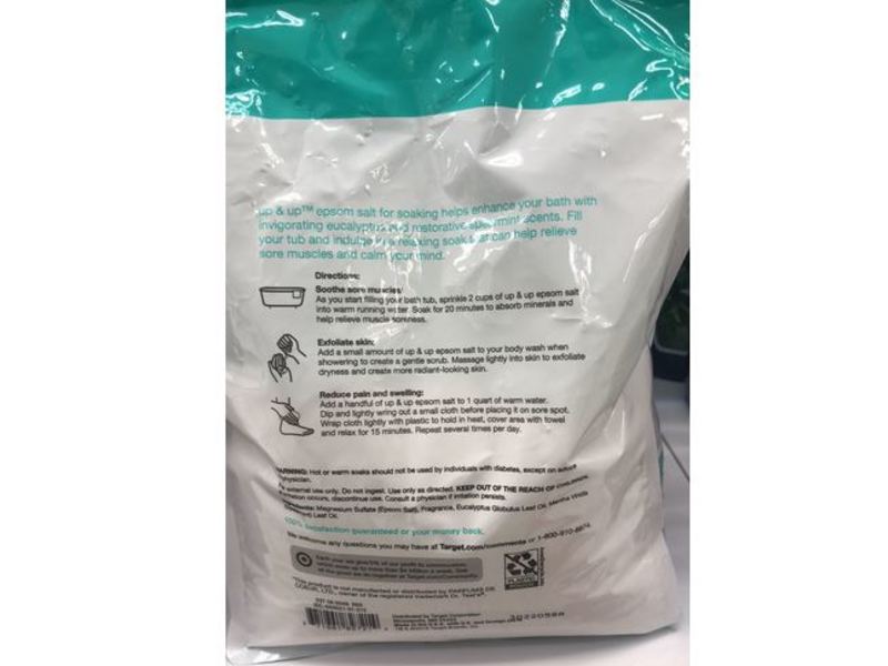Up & Up Epsom Salt For Soaking, Eucalyptus And Spearmint, 48 oz/3 Lbs