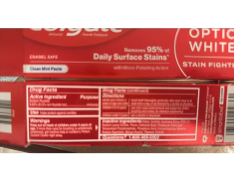Colgate Optic White Stain Fighter Toothpaste, Clean Mint, 4.2 fl oz/119 g