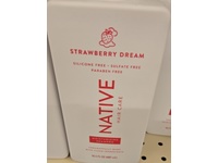 Native Moisturizing Shampoo, Strawberry Dream, 16.5 fl oz/487 mL - thumbnail 2