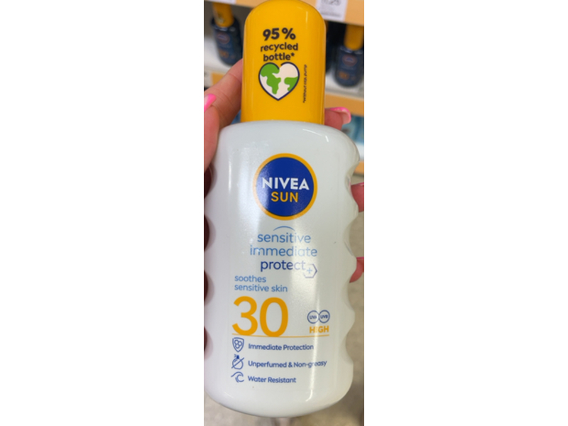 Nivea Sun Sensitive Immediate Protect Spray, SPF 30, 200 mL