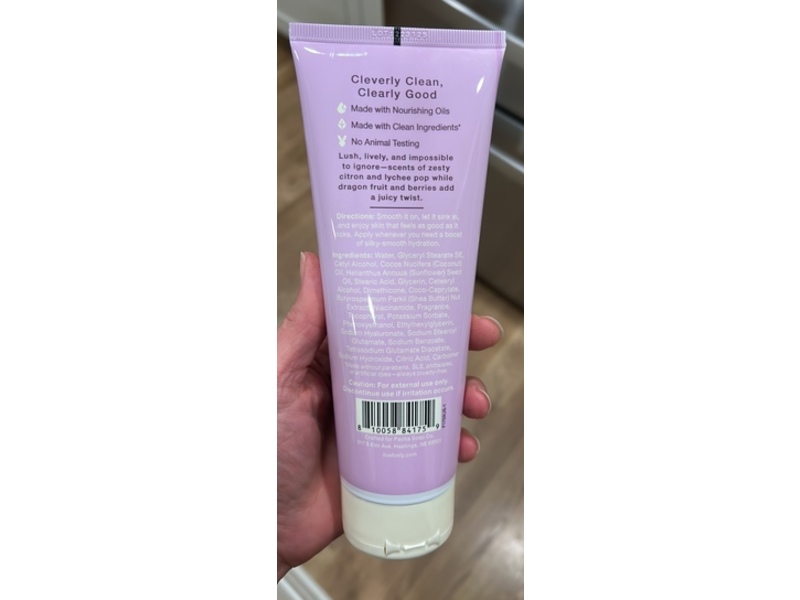 Foxly Moisturizing Body Lotion, Dragon Fruit, 8 fl oz/236 mL