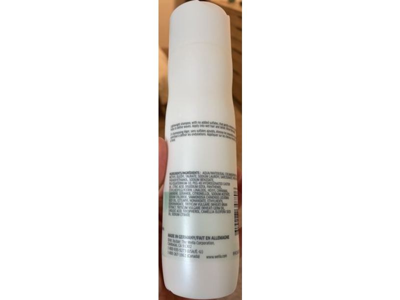 Wella Nutricurls Waves Shampoo, 8.4 fl oz/250 mL