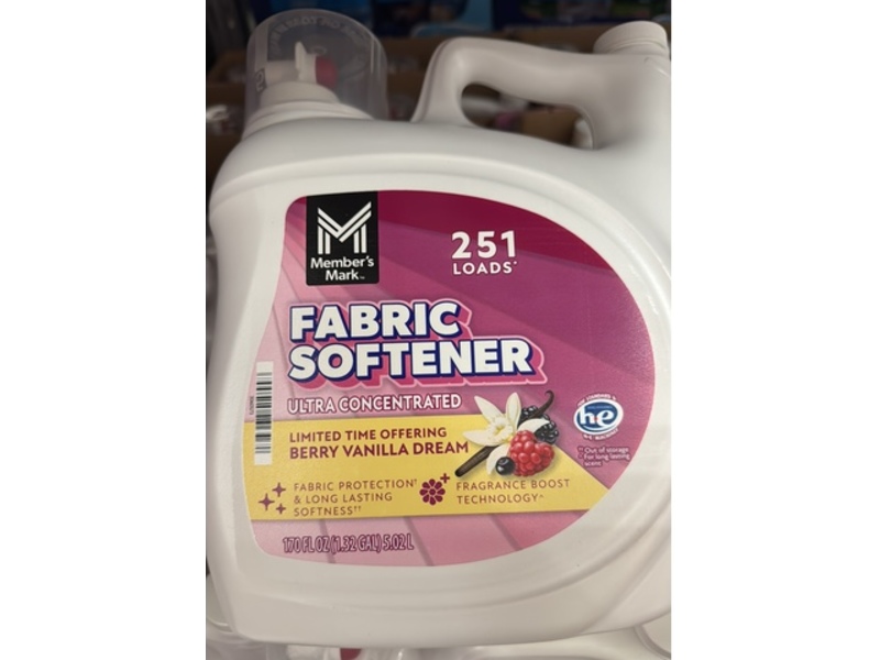 Member's Mark Liquid Fabric Softener, Berry Vanilla Dream, 251 Loads, 170 fl oz/5.02 L