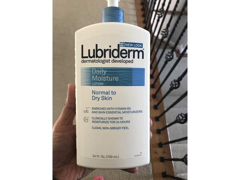 Lubriderm Daily Moisture Body Lotion, 24 fl oz