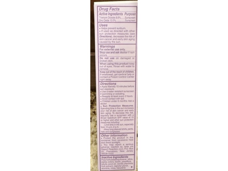 Tarte Creaseless Mineral Powder Sunscreen, SPF 30, Translucent, 0.28 fl oz/8 g