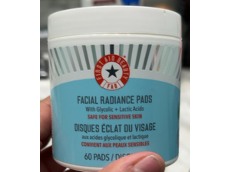 First Aid Beauty Facial Radiance Pads, 60 Pads