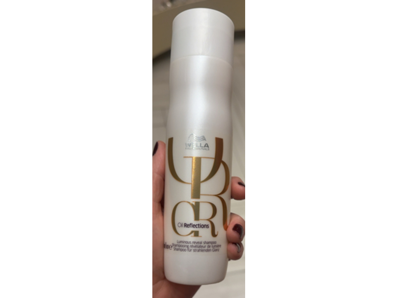 Wella Professionals Oil Reflections Luminous Reveal Shampoo, 250 mL