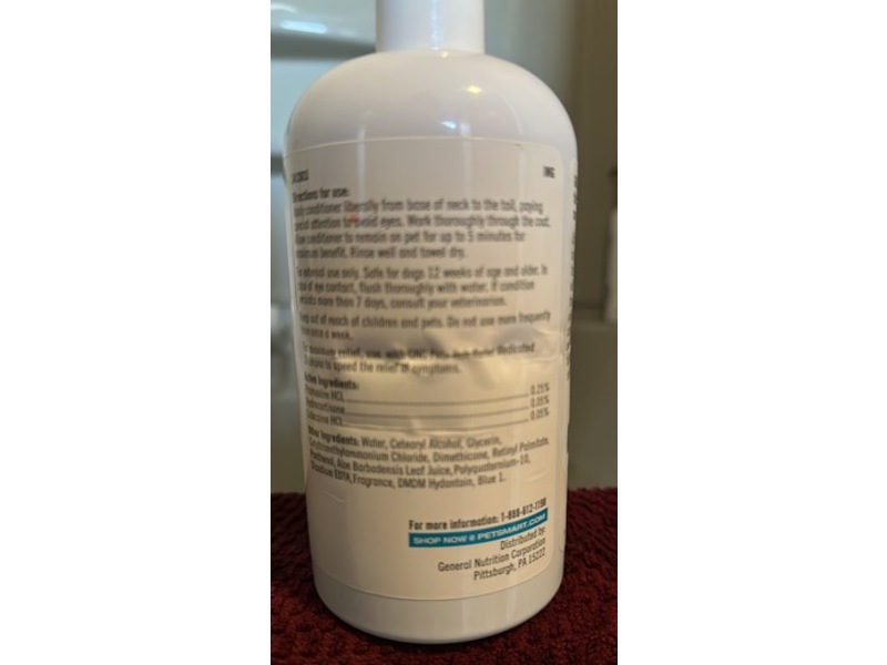 GNC Pets Medicated Itch Relief Conditioner, Eucalyptus Scent, 17 oz/503 mL