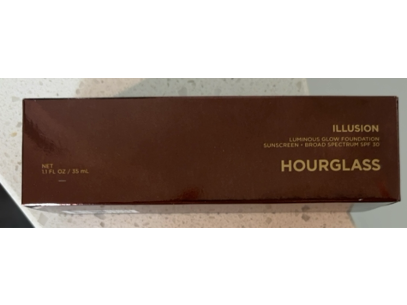 Hourglass Illusion Luminous Glow Foundation, 1.5, SPF 30, 1.1 fl oz/ 35 mL