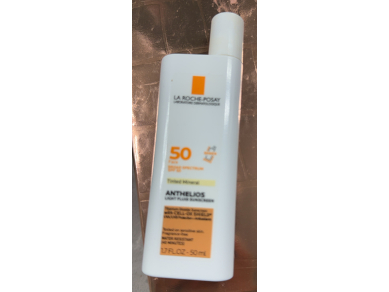 La Roche-Posay Anthelios Sunscreen, SPF 50, Tinted Mineral, 1.7 fl oz/50 mL
