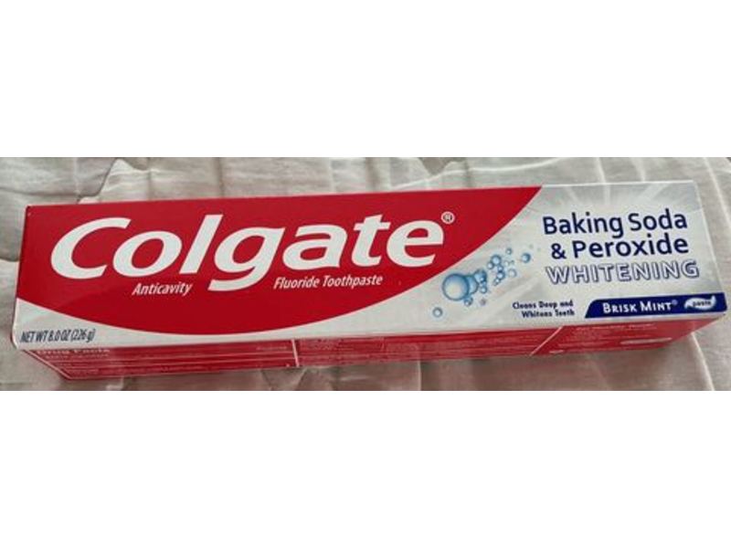 Colgate Fluoride Whitening Toothpaste, Baking Soda & Peroxide, Brisk Mint, 8 oz/226 g, Pack Of 5